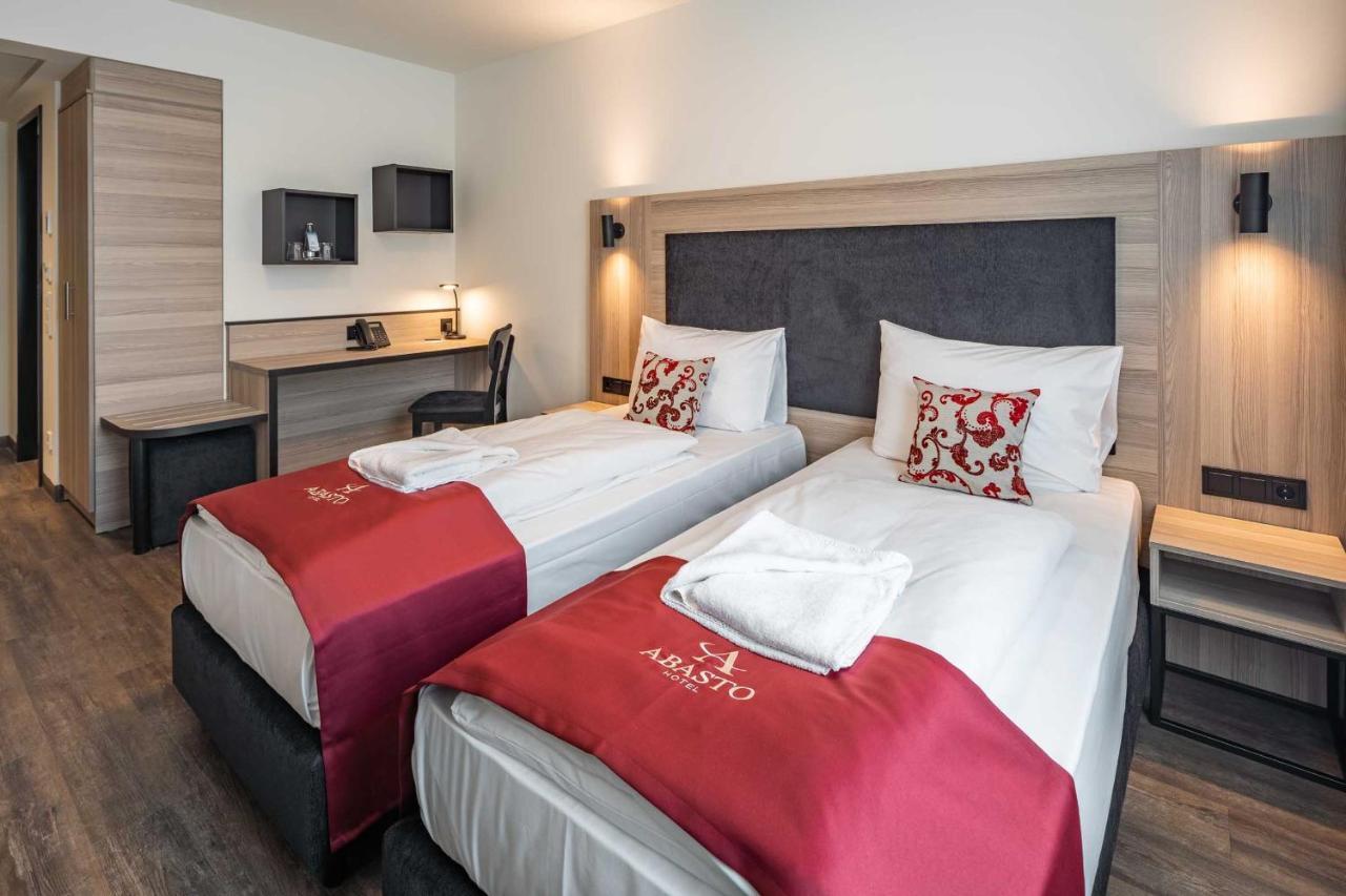 Abasto Hotel Дахау Екстериор снимка