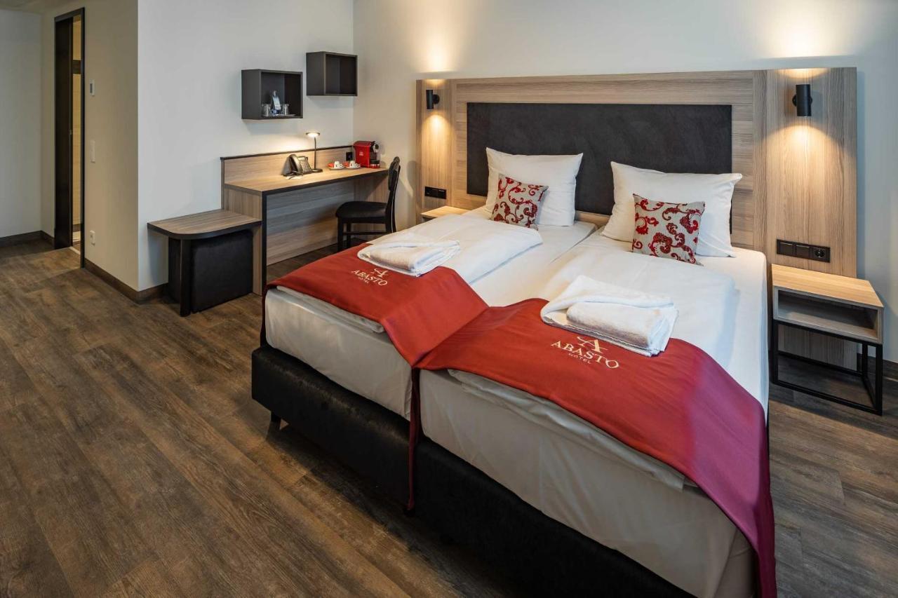 Abasto Hotel Дахау Екстериор снимка